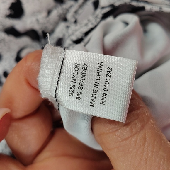 Lula B Zip Pullover Size Medium Athletic Jacket Black White Animal Print - Picture 6 of 8